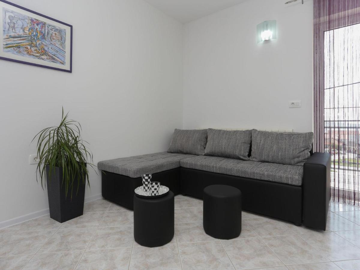 Kaštela Enchanting Apartment In Ka Tel Gomilica Near Beach מראה חיצוני תמונה