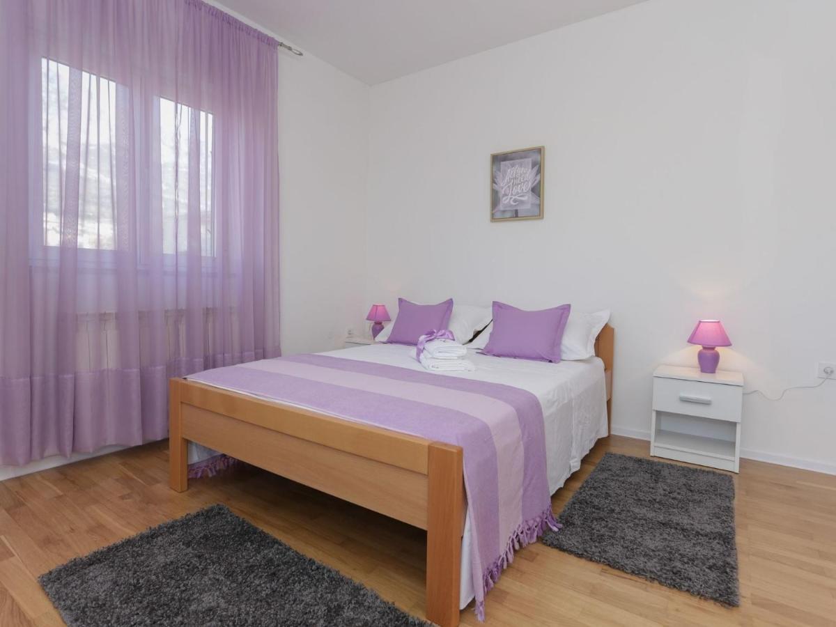 Kaštela Enchanting Apartment In Ka Tel Gomilica Near Beach מראה חיצוני תמונה